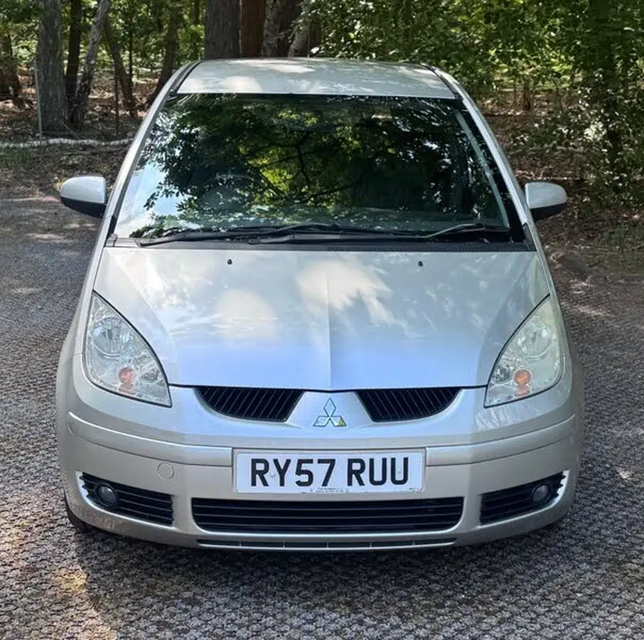 2008-mitsubishi-colt-15td-cz2-big-9