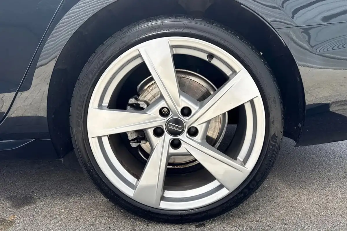 2019-audi-a4-avant-20-40-tfsi-sport-big-11