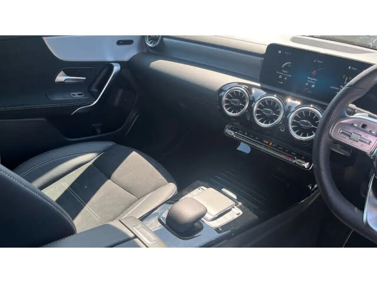 2022-mercedes-benz-a-class-13-a200-amg-line-premium-plus-edition-hatchback-5d-7g-dct-big-13