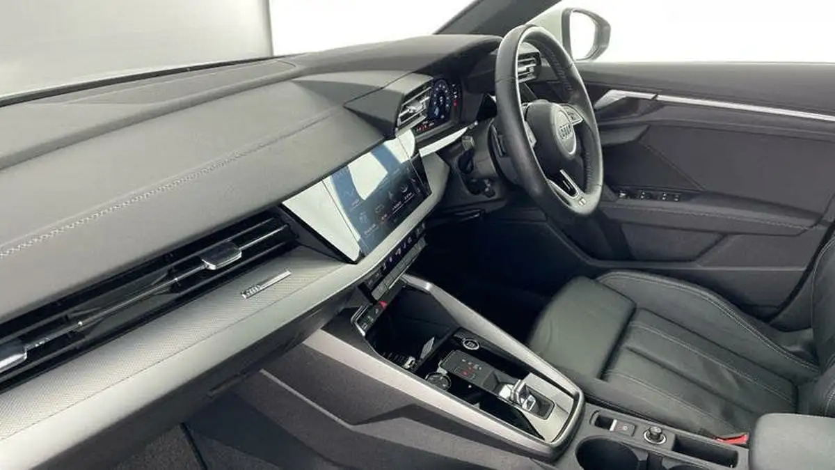 2021-audi-a3-14-40-tfsi-e-s-line-big-1