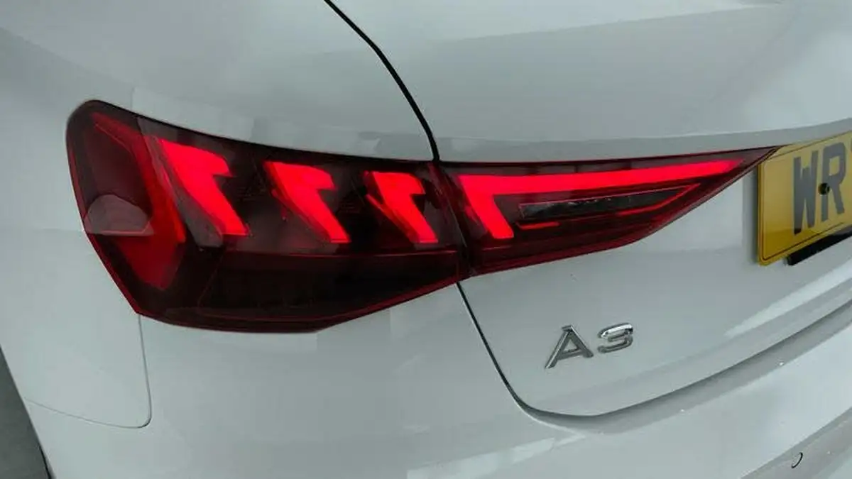 2021-audi-a3-14-40-tfsi-e-s-line-big-29