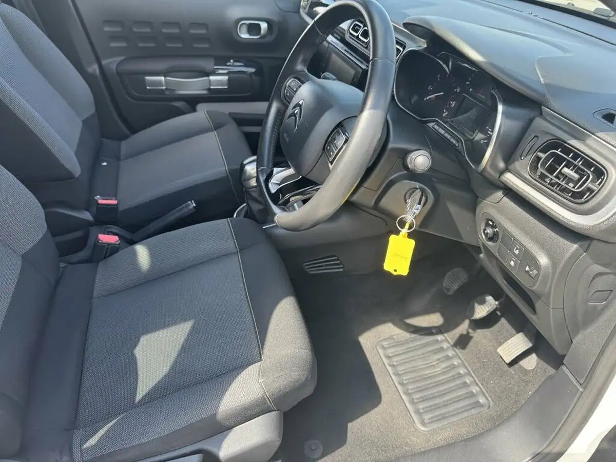 2017-citroen-c3-16bluehdi-flair-big-11