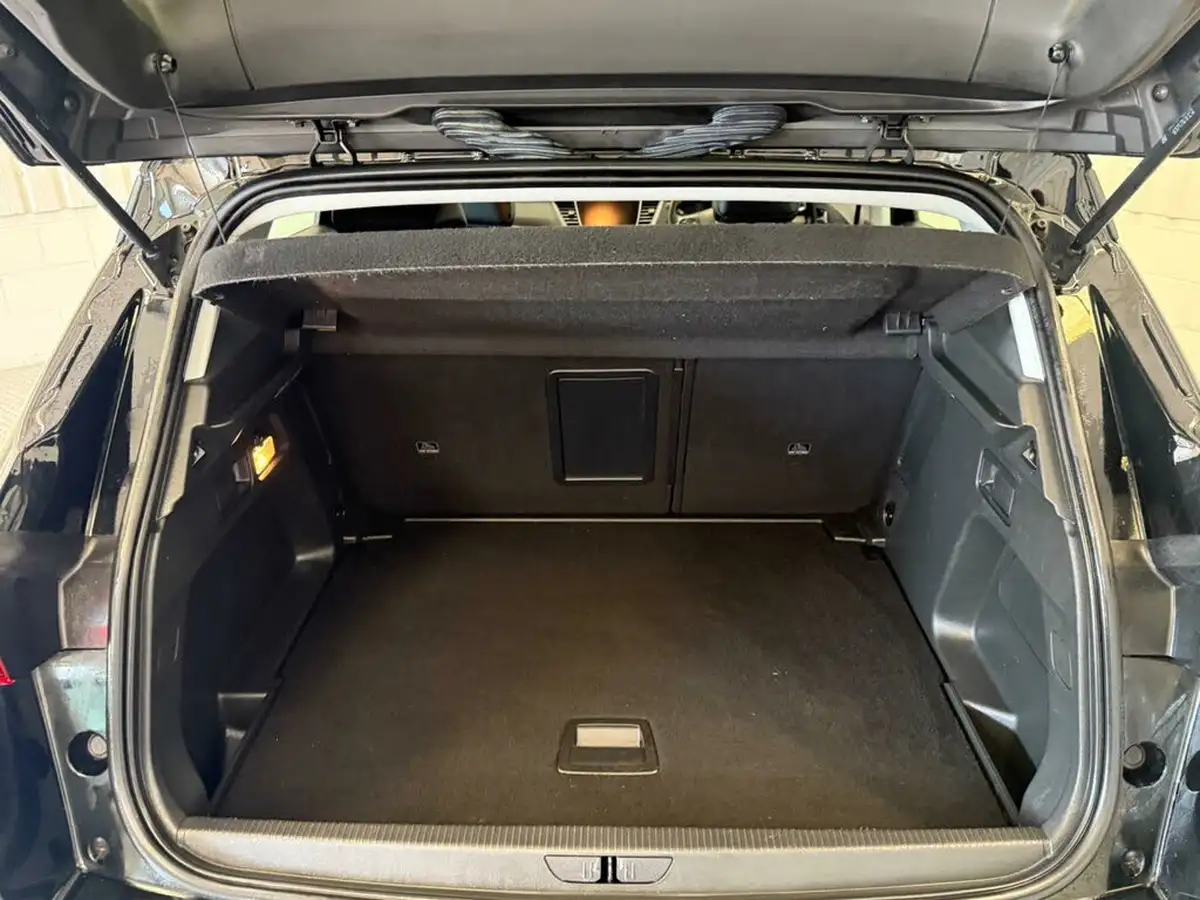 2019-vauxhall-grandland-x-12-sport-nav-big-12