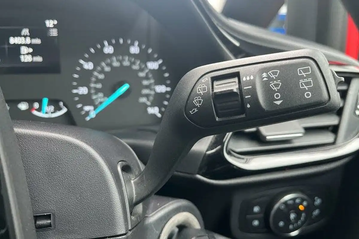 2022-ford-fiesta-10t-trend-100ps-5d-big-14