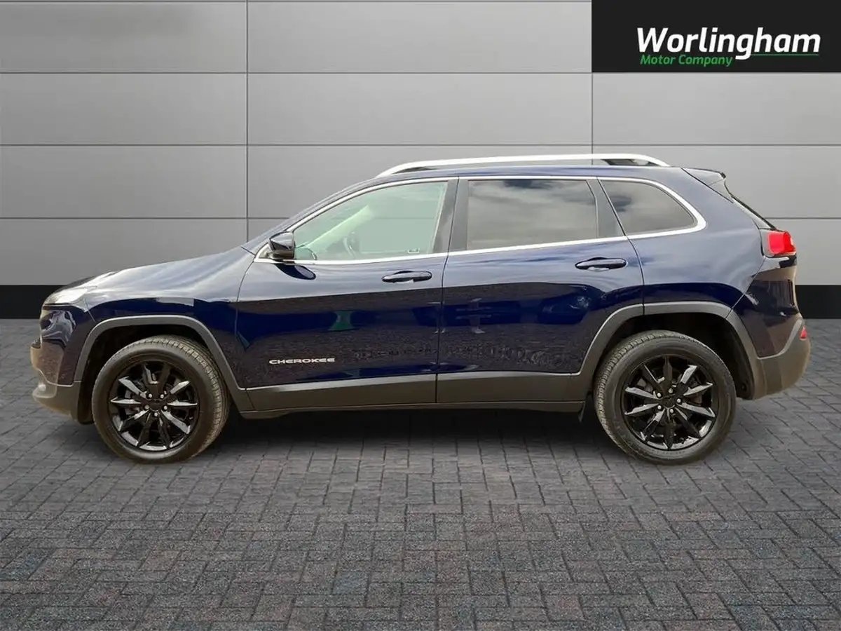 2017-jeep-cherokee-22multijet-ii-limited-ss-big-3