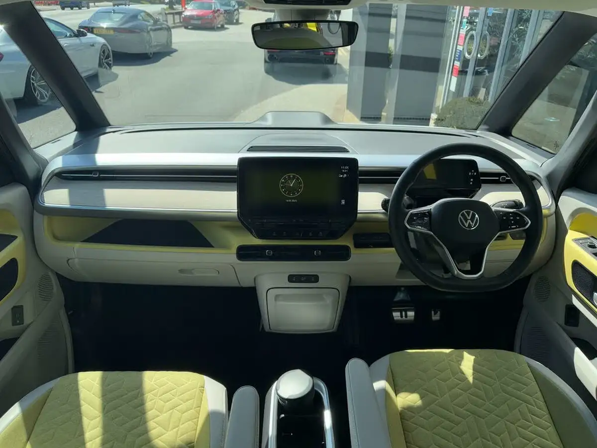 2023-volkswagen-idbuzz-e-style-standard-big-9
