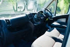 2017-peugeot-boxer-20-bluehdi-440-l4-h2-window-small-13