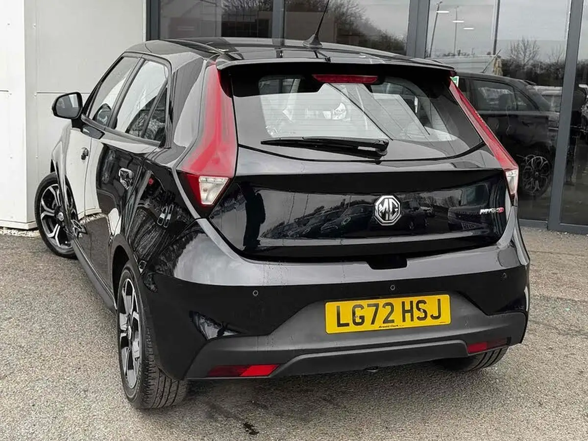 2022-mg-mg3-15-vti-tech-exclusive-nav-big-8