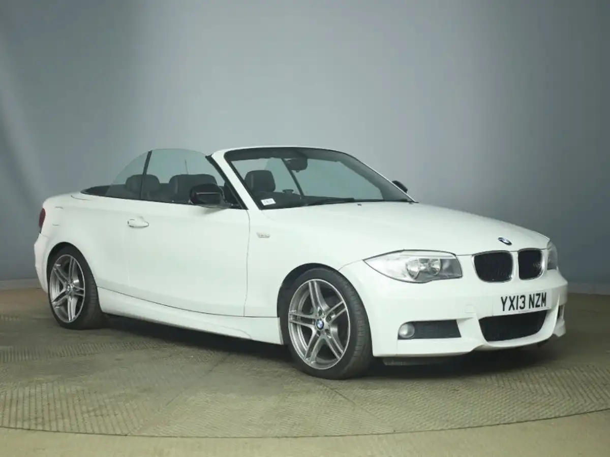 2013-bmw-1-series-20-118i-sport-plus-edition-big-0