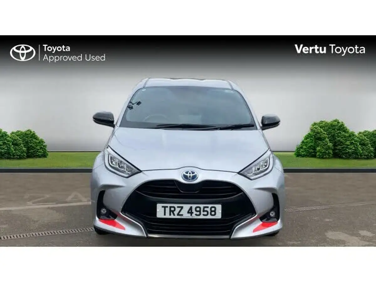 2022-toyota-yaris-15-vvt-i-dynamic-big-14
