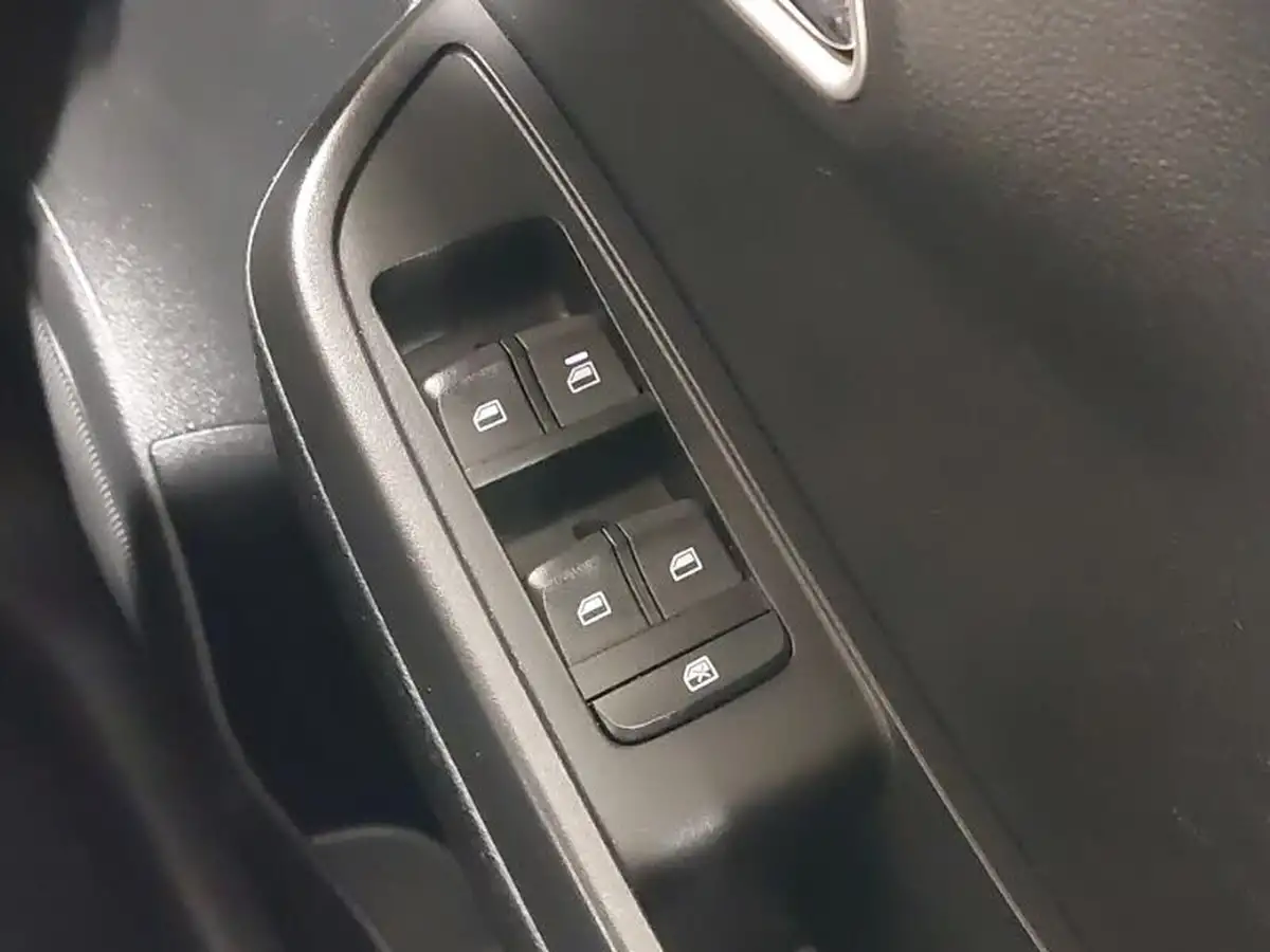 2023-mg-mg3-15-vti-tech-exclusive-nav-big-18