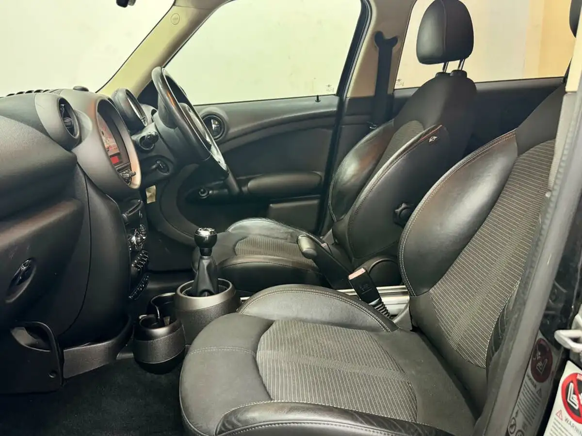 2012-mini-countryman-16-one-98bhp-big-22