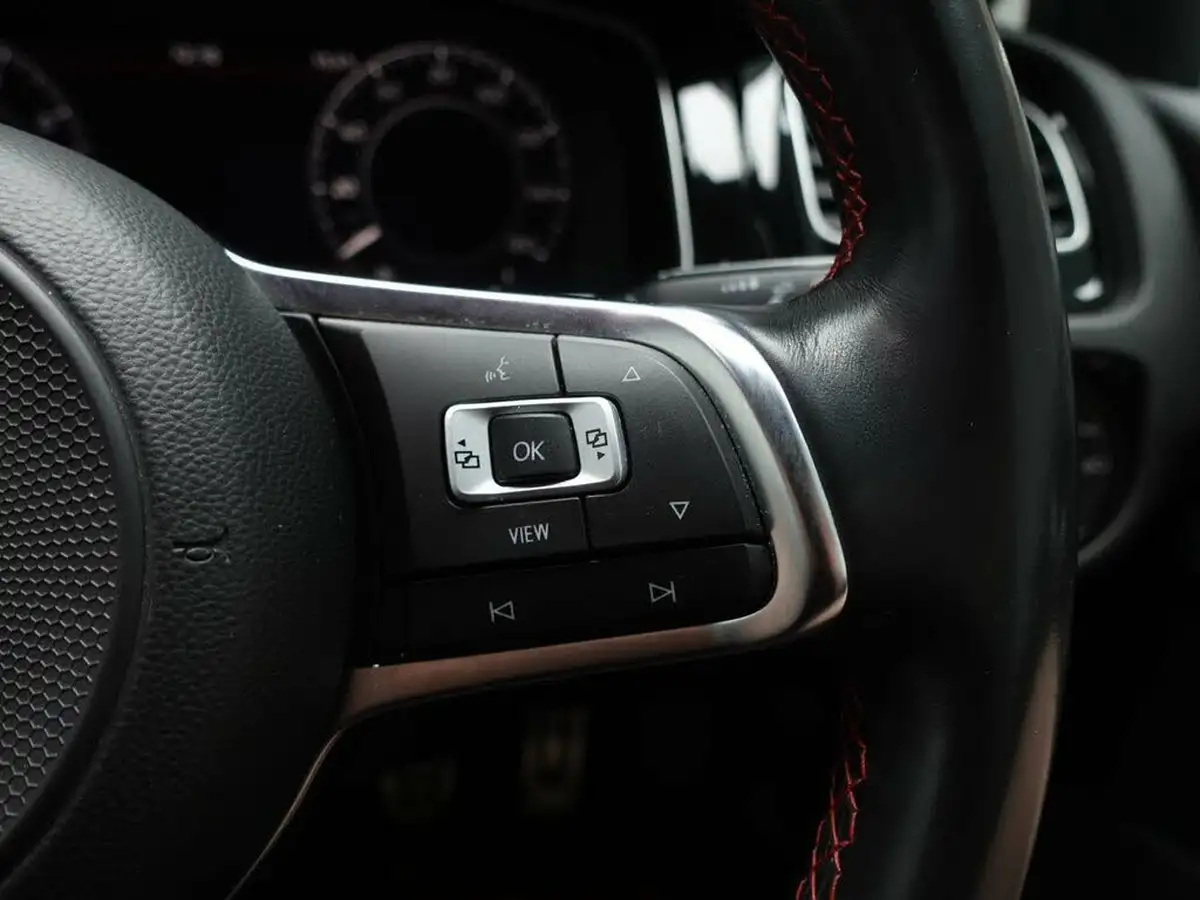 2019-volkswagen-golf-20-tsi-gti-performance-5d-big-19
