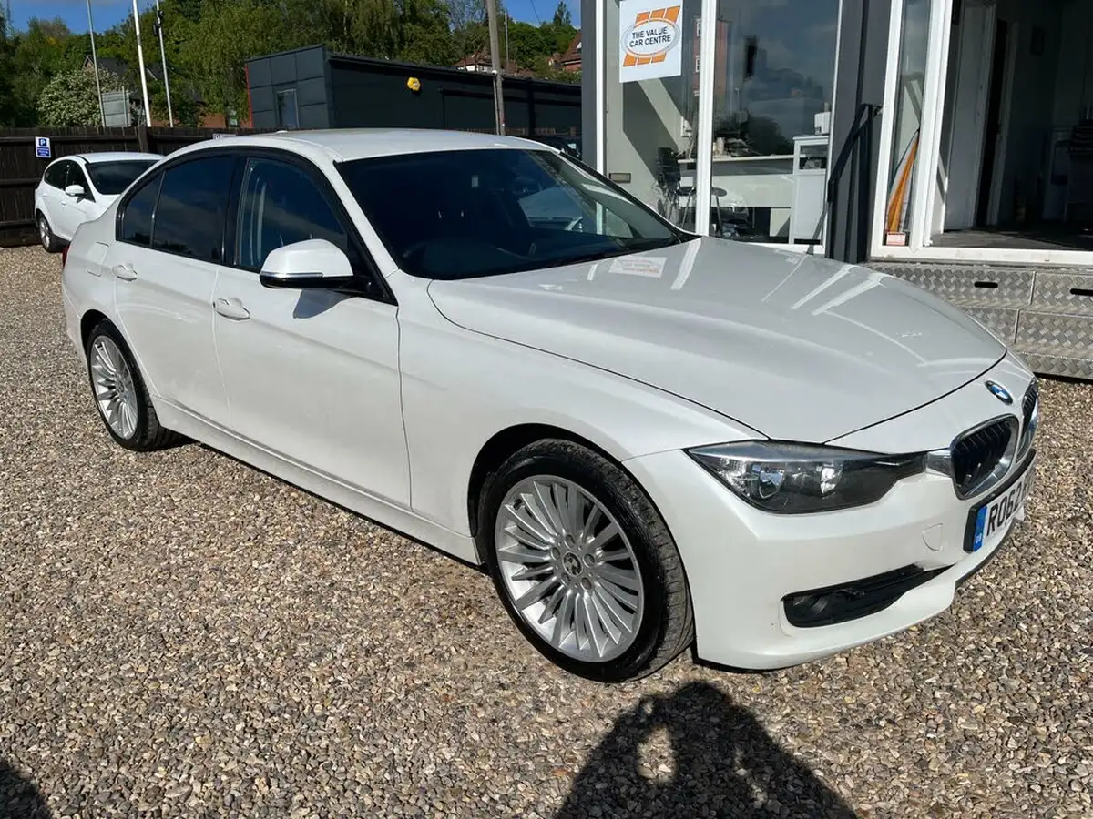 2012-bmw-3-series-20td-318d-luxury-143bhp-ss-saloon-4d-big-0
