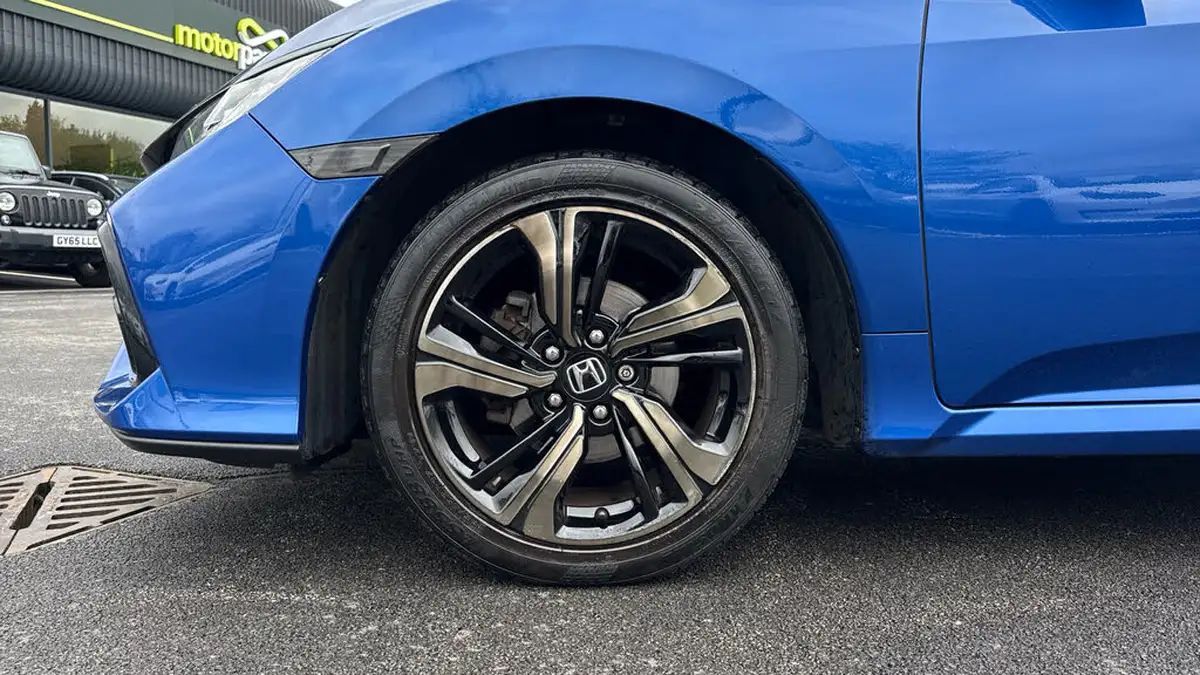 2018-honda-civic-10-vtec-turbo-sr-129ps-hatchback-5d-big-16