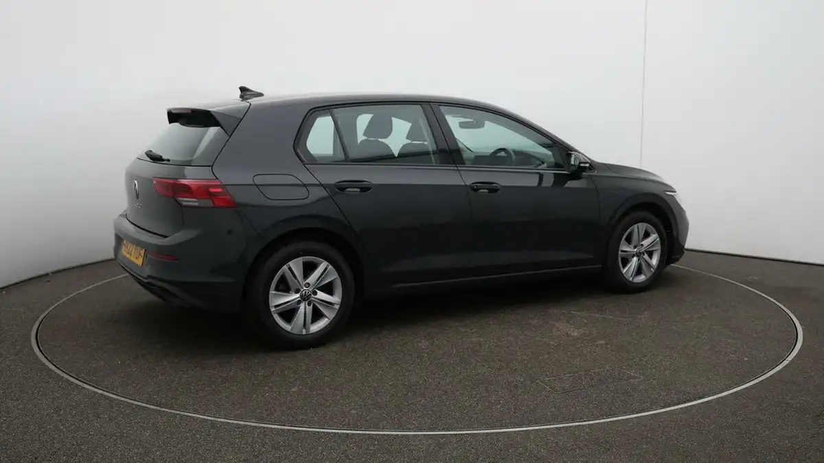 2022-volkswagen-golf-15-tsi-life-150ps-hatchback-big-51