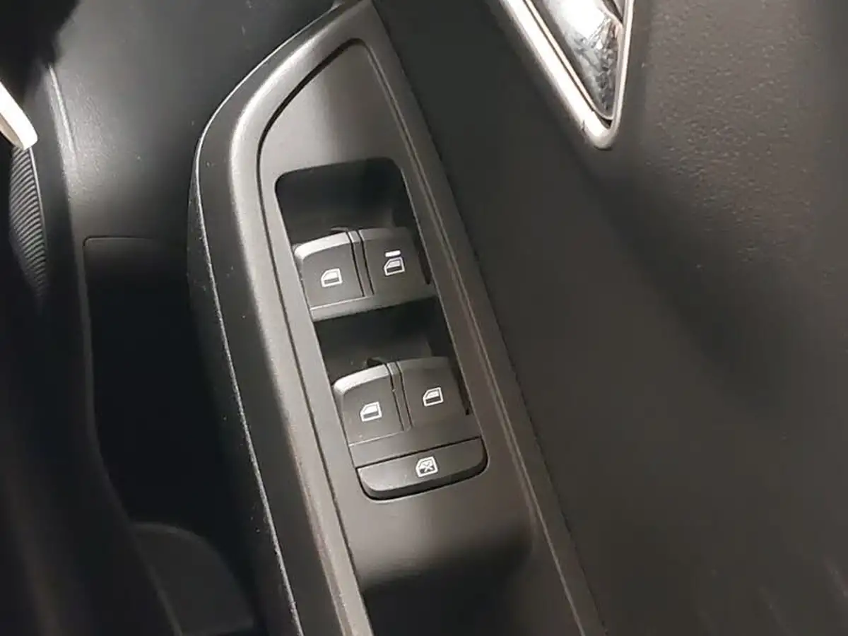 2023-mg-mg3-15-vti-tech-exclusive-nav-big-18