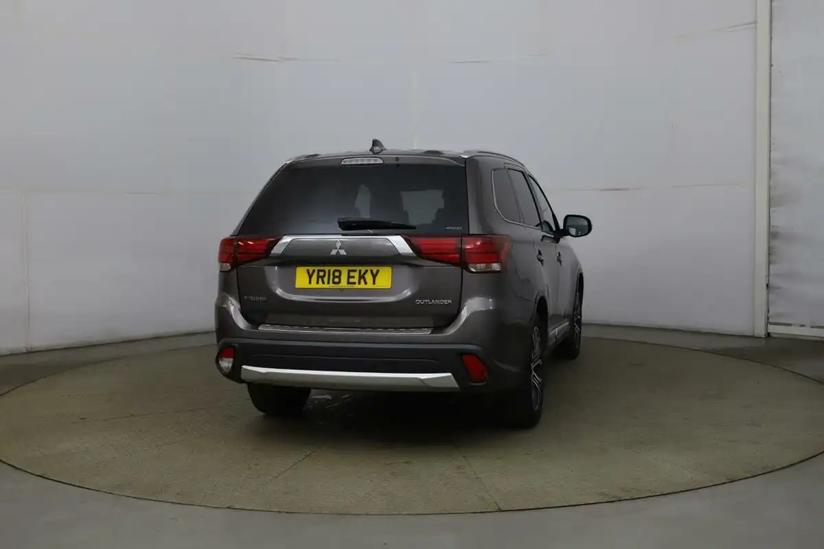 2018-mitsubishi-outlander-22di-d-4-leather-auto-big-6