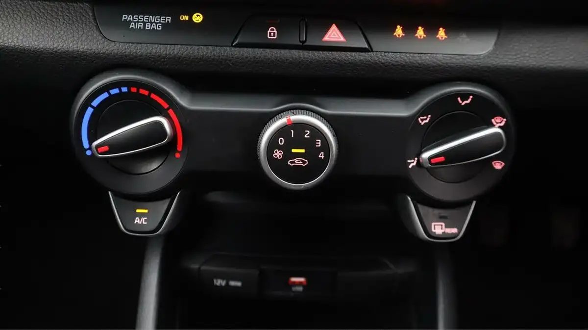 2021-kia-stonic-10-t-gdi-2-99bhp-big-12