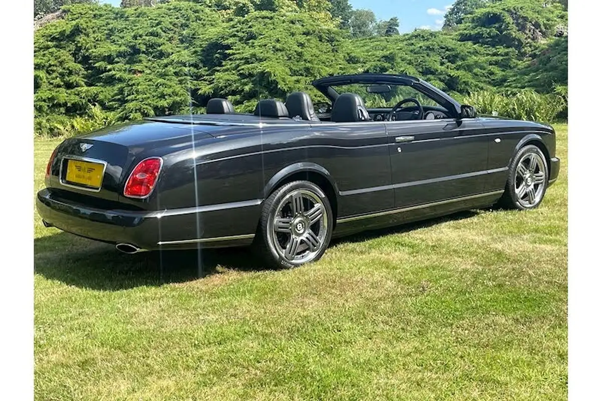 2006-bentley-azure-68-big-3