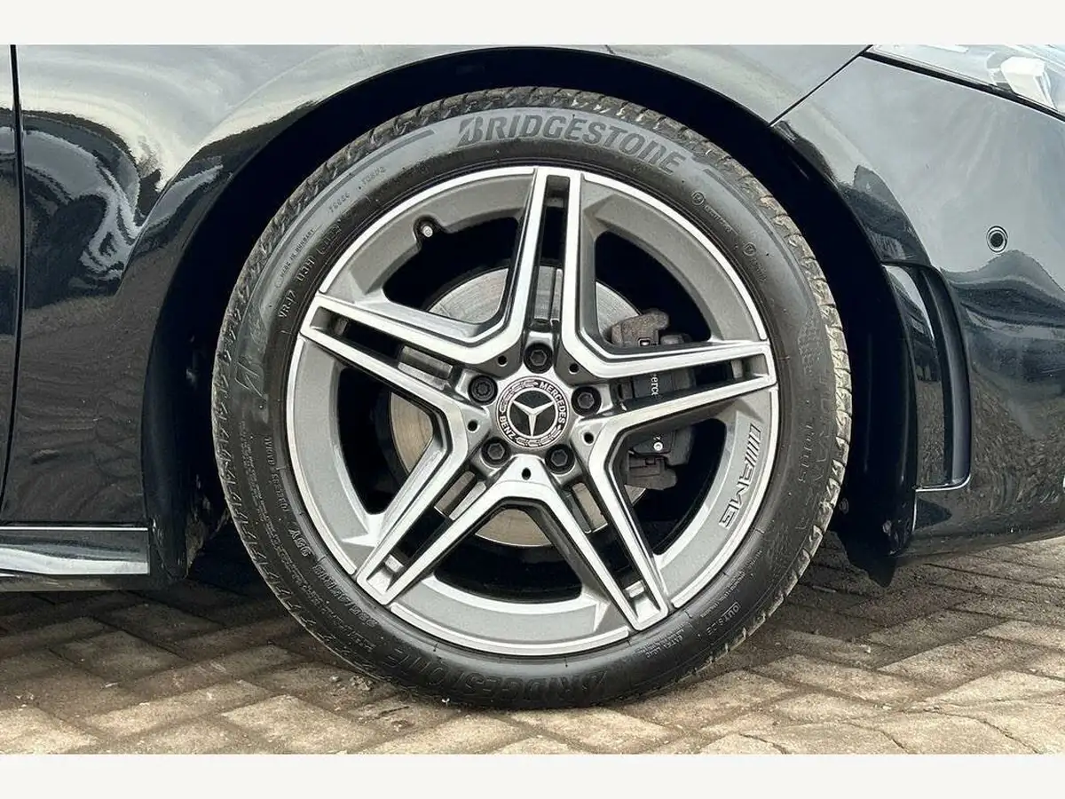 2019-mercedes-benz-a-class-20d-a200d-amg-line-executive-hatchback-5d-big-4