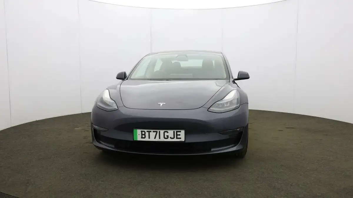 2021-tesla-model-3-e-long-range-awd-big-40
