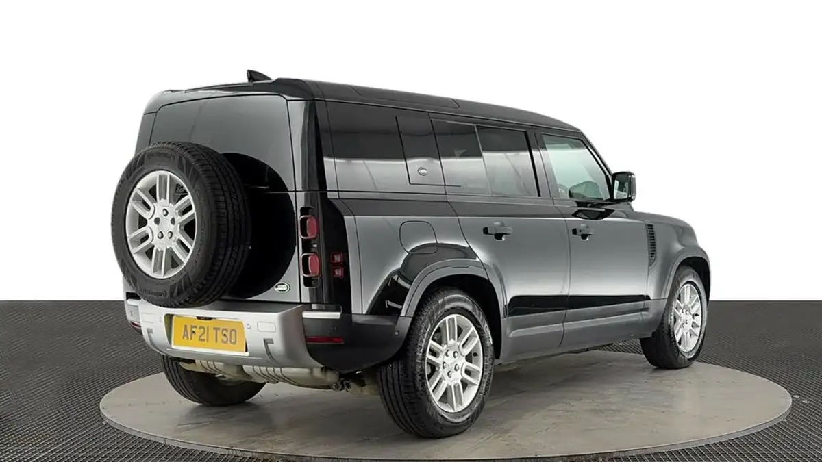 2021-land-rover-110-defender-30-d200-se-big-3