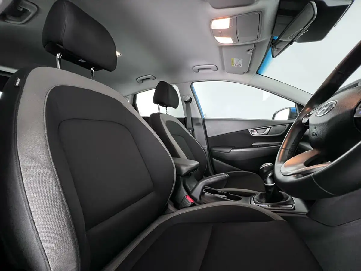2020-hyundai-kona-10-t-gdi-play-big-15