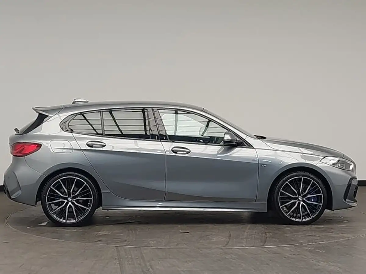 2024-bmw-1-series-15-118i-m-sport-lcp-big-2