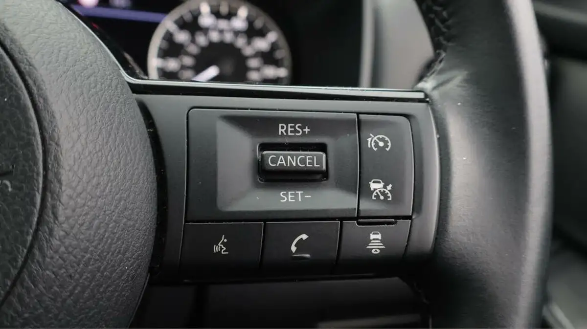 2022-nissan-qashqai-13-dig-t-acenta-premium-140ps-big-24