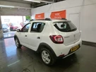 2015-dacia-sandero-stepway-09-laureate-small-5