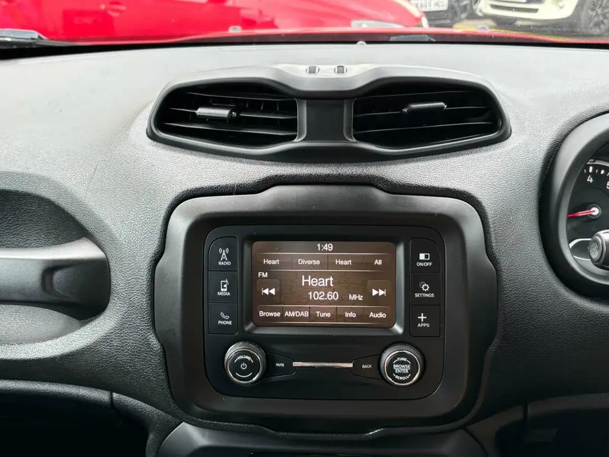 2019-jeep-renegade-10-gse-sport-big-4