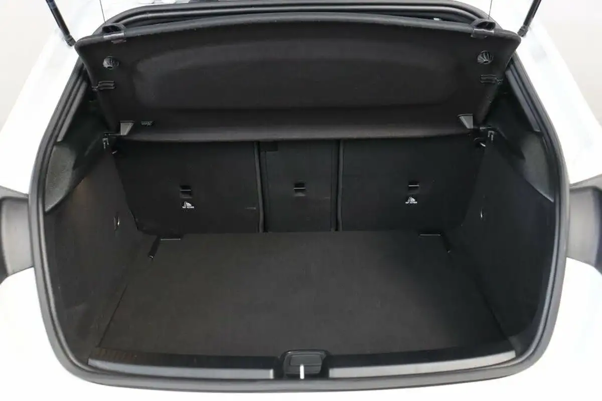2022-mercedes-benz-a-class-13-a180-sport-executive-edition-hatchback-5d-7g-dct-big-19