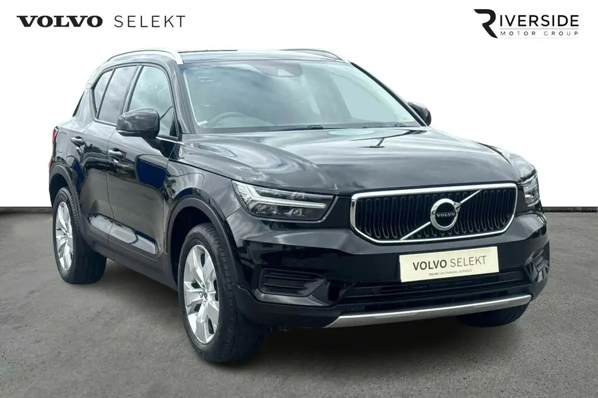 2021-volvo-xc40-15-t3-momentum-161bhp-big-0