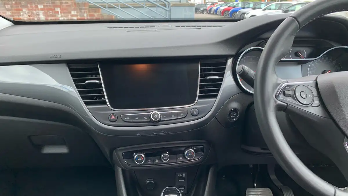 2022-vauxhall-crossland-12-ultimate-130ps-auto-big-9