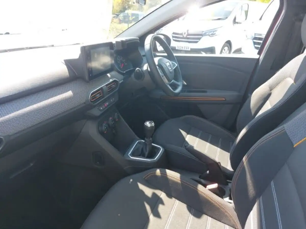 2022-dacia-sandero-stepway-10-tce-comfort-90bhp-big-4