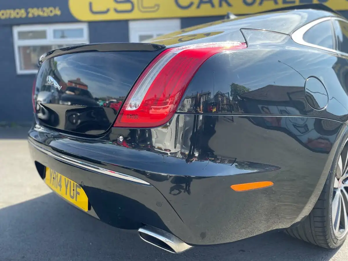 2014-jaguar-xj-series-30td-xj-portfolio-swb-auto-big-20