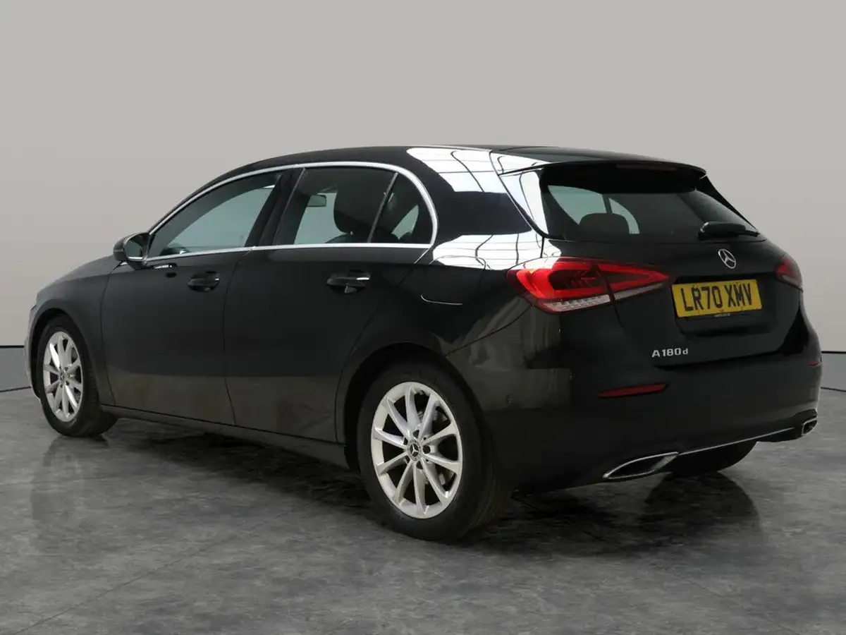 2020-mercedes-benz-a-class-15d-a180d-sport-executive-hatchback-5d-7g-dct-big-13