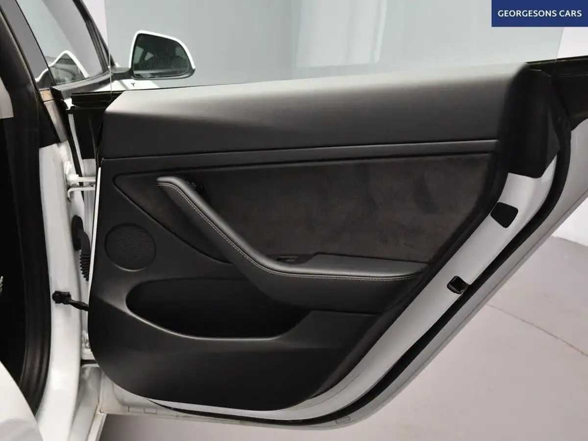 2021-tesla-model-3-e-long-range-4x4-big-22