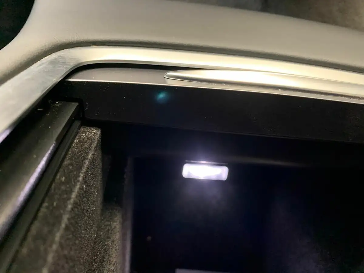 2023-tesla-model-y-e-rwd-big-28