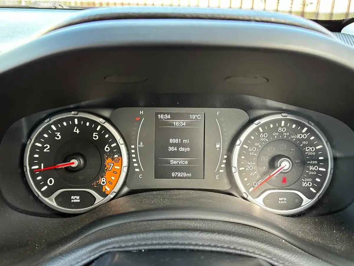 2017-jeep-renegade-14-multiair-ii-longitude-big-4