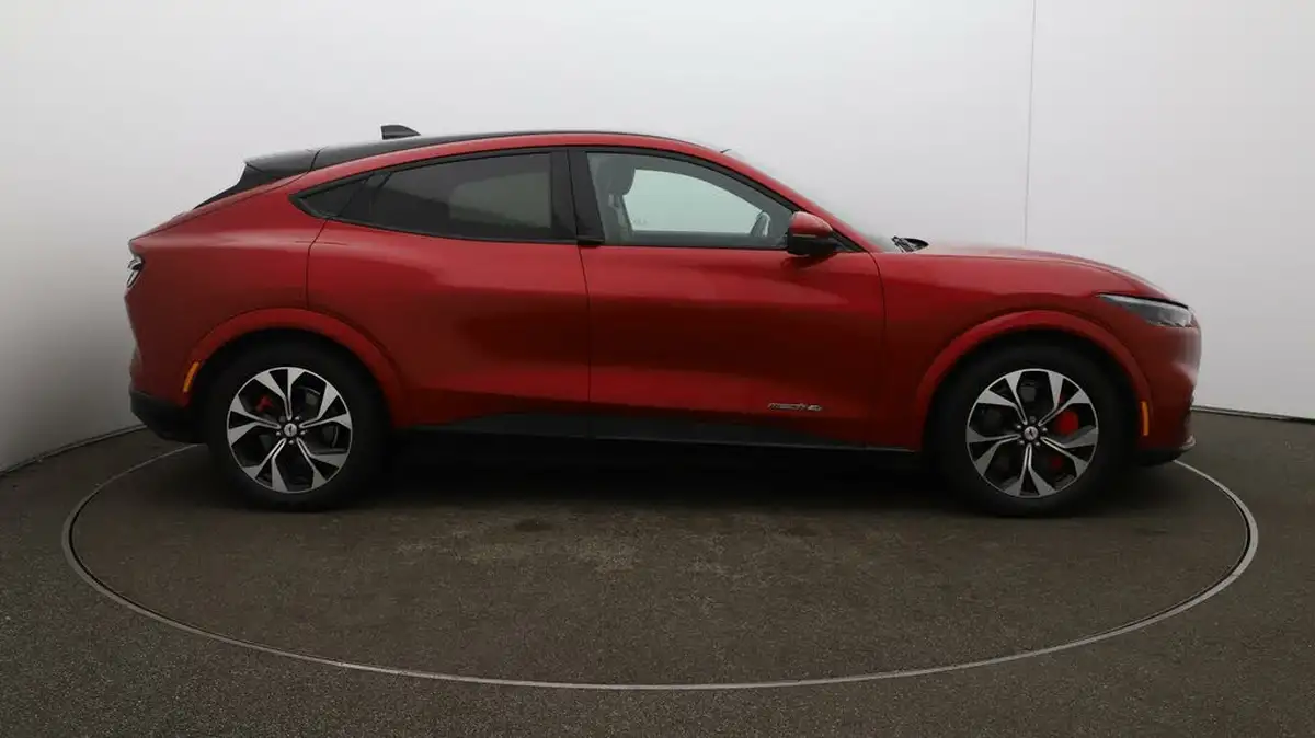 2021-ford-mustang-mach-e-e-first-edition-extended-range-big-47