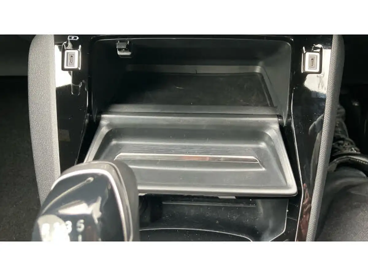 2025-peugeot-2008-suv-12-puretech-allure-130ps-big-44