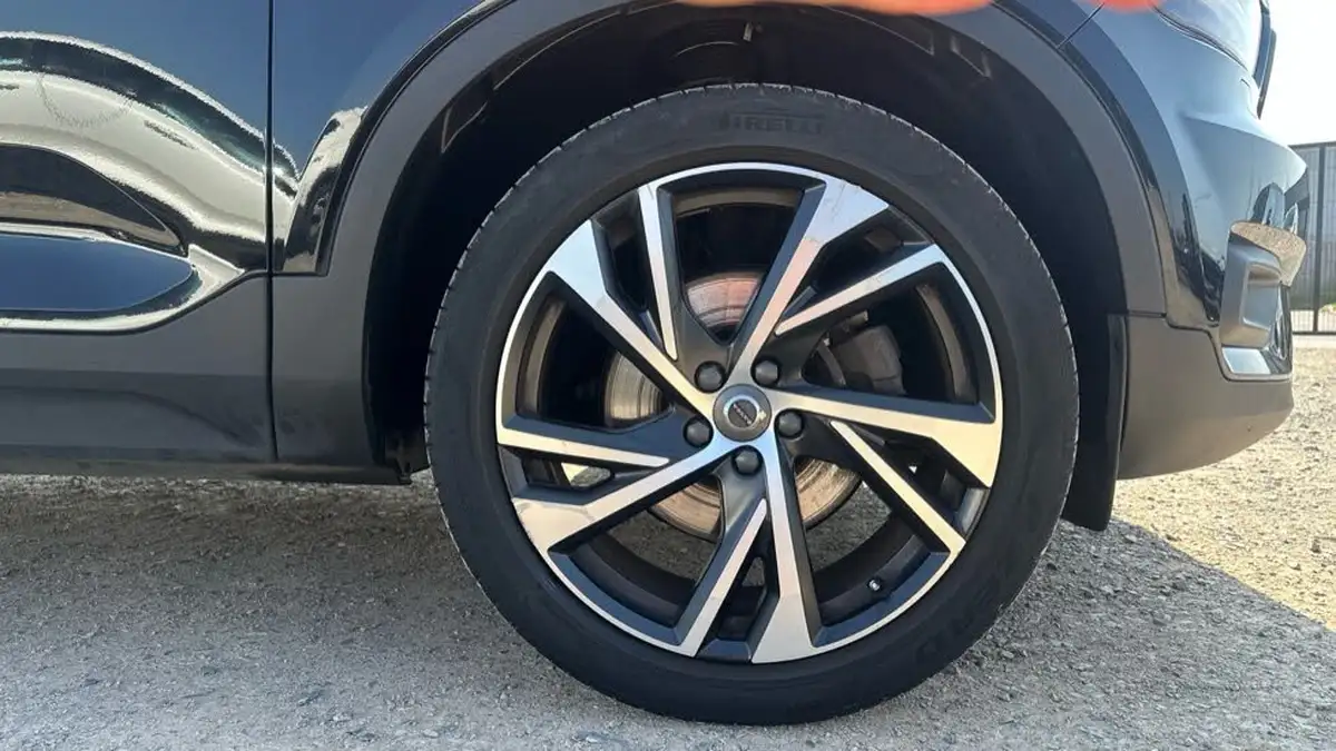 2022-volvo-xc40-20-b4-r-design-pro-big-15