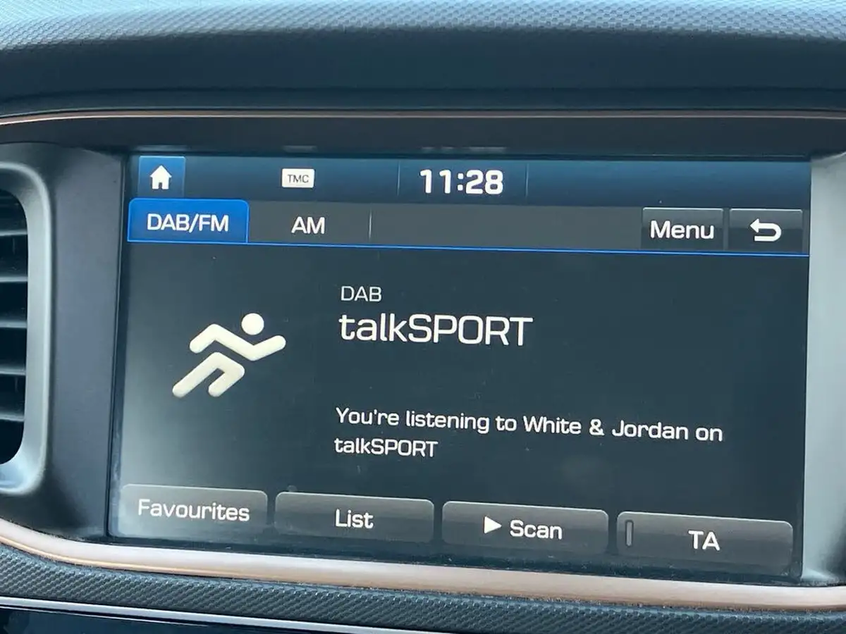 2018-hyundai-ioniq-e-premium-electric-big-10
