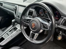 2016-porsche-macan-20-small-9