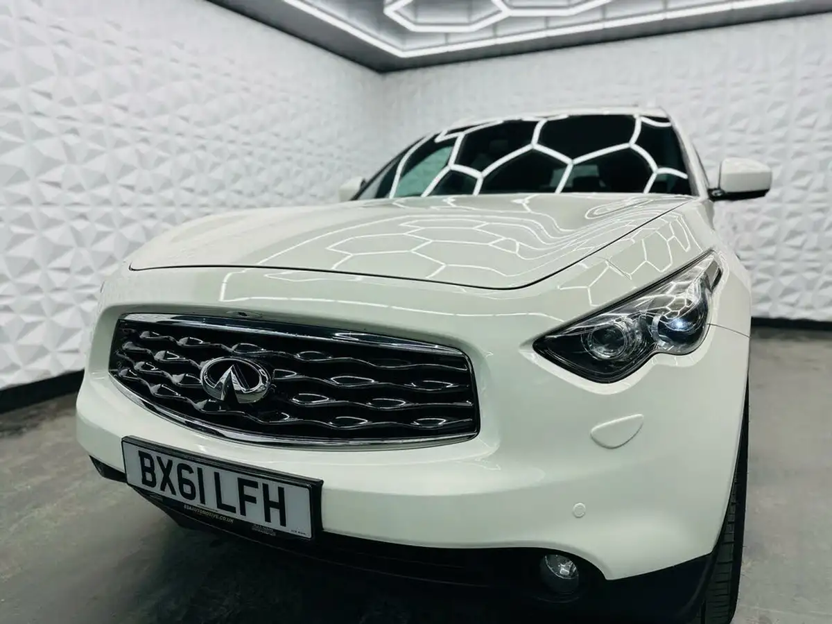 2011-infiniti-fx-30td-gt-big-11