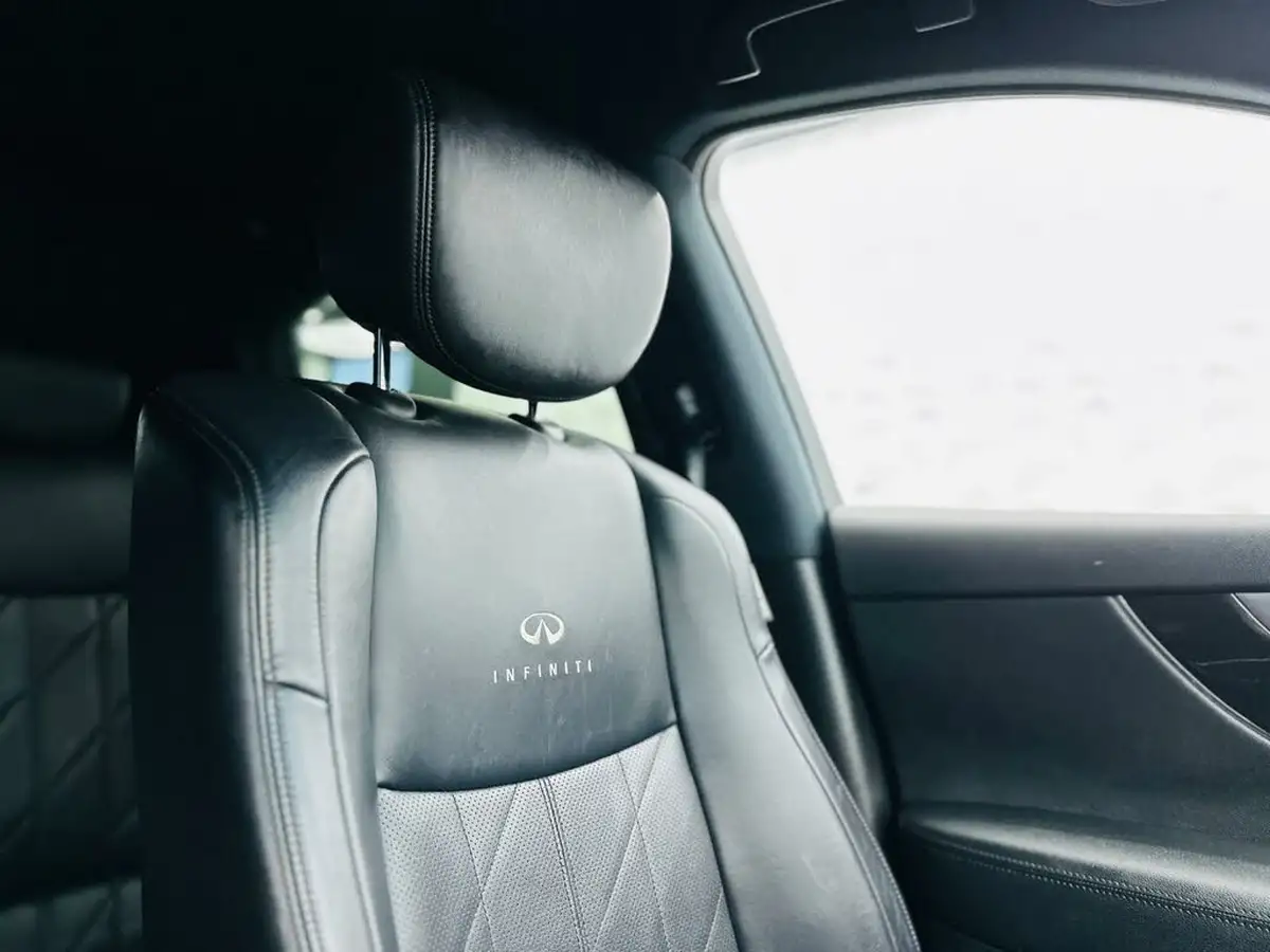 2011-infiniti-fx-30td-gt-big-59