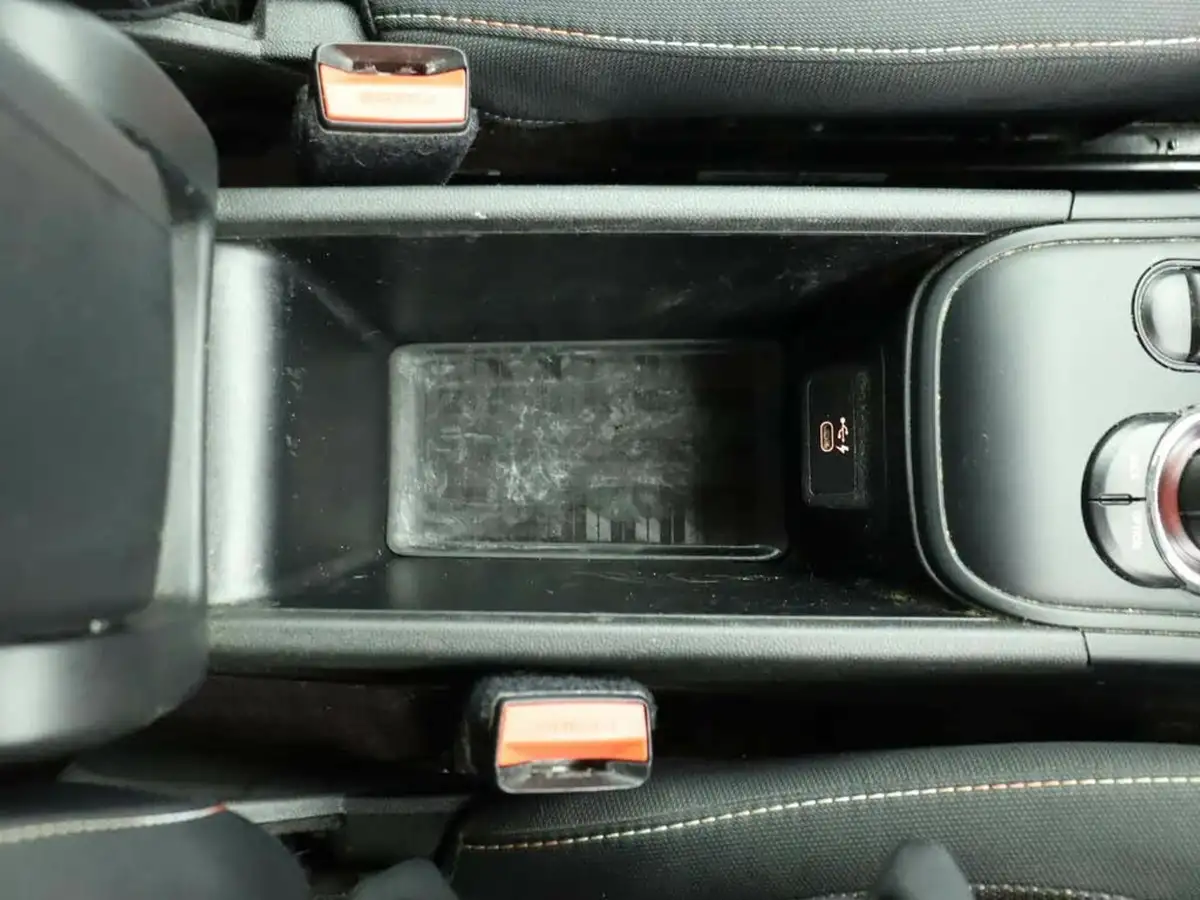 2020-mini-countryman-15-cooper-classic-comfort-big-39