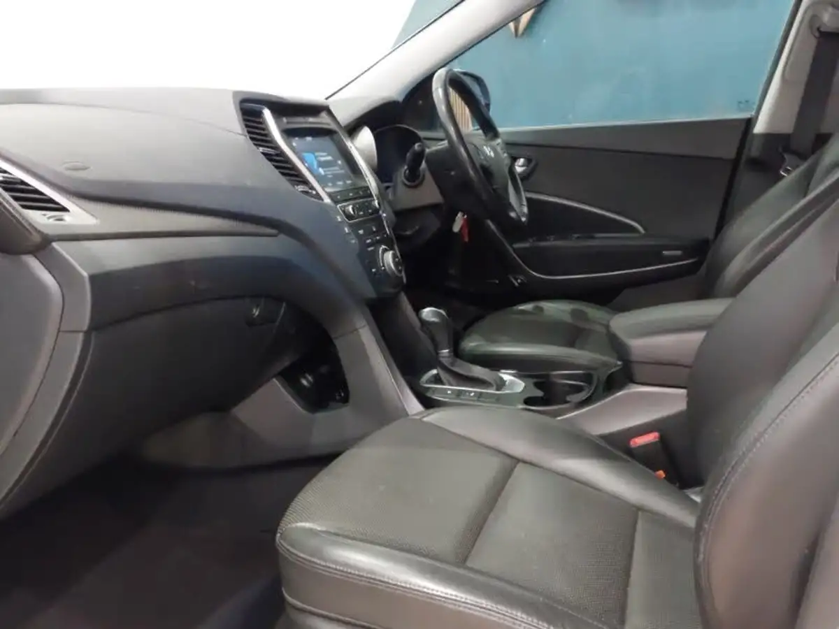 2017-hyundai-santa-fe-22-crdi-premium-22-crdi-200ps-blue-drive-isg-7st-auto-big-4
